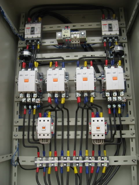 tủ điện điều khiển - Công Ty TNHH Thương Mại Cơ Điện Lạnh Hưng Phát